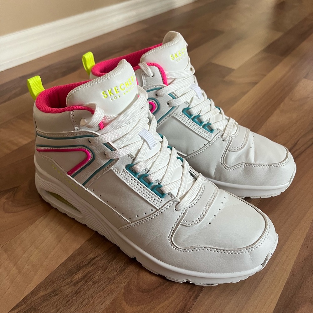Skechers Street Uno Keep Close White and Pink Retro High-Top Sneakers